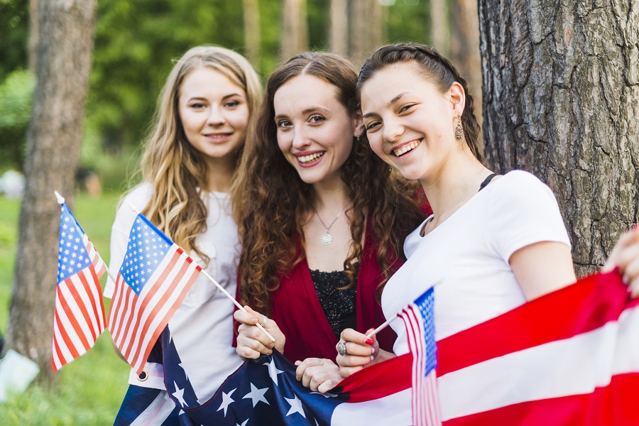 MỸ TẠM DỪNG PHỎNG VẤN VISA DU HỌC
